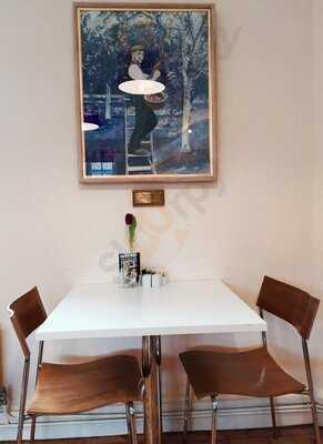 The Batte-lay Tea Room