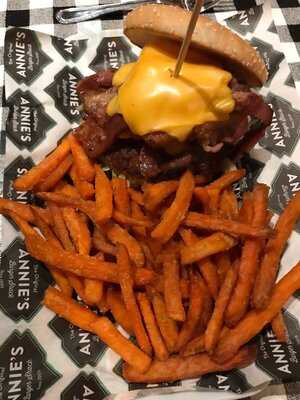 Annie's Burger Shack Worcester