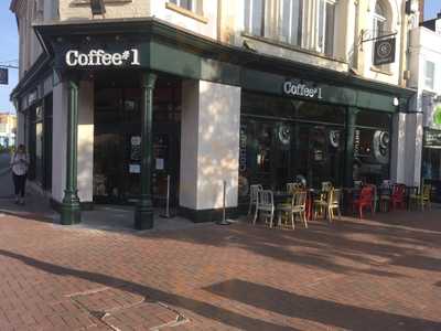 Robin's Sandwich Bar & Coffee Shop