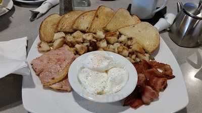 Country Corner Eatery