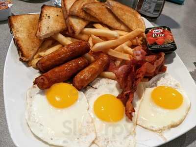 Country Corner Eatery