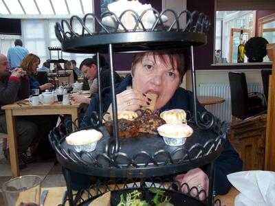 Alexandra & Victoria Restaurant