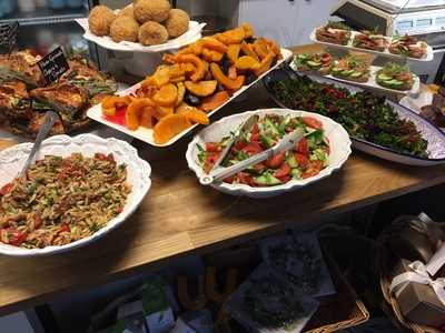 St James's Cafe Deli