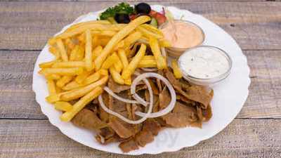 Petra Pizza & Kebabs