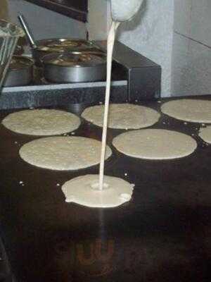 T J's Oatcakes & Sandwich Bar