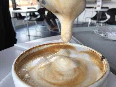 The Cafe At The Hive