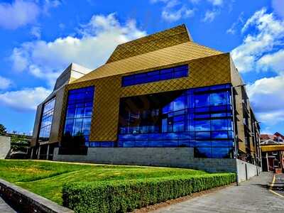 The Cafe At The Hive