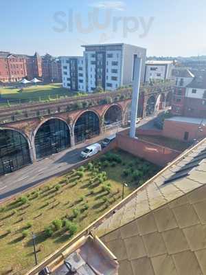 The Cafe At The Hive