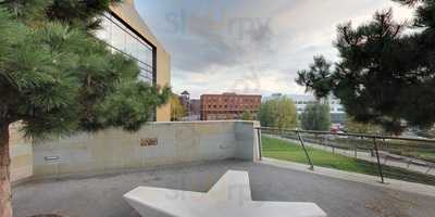 The Cafe At The Hive