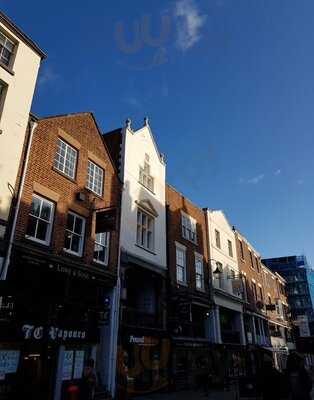 Poundbakery - The Cross