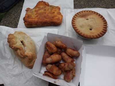 Poundbakery - The Cross