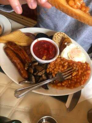 Lily's Victorian Tearooms & Restaurant