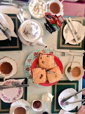 Lily's Victorian Tearooms & Restaurant