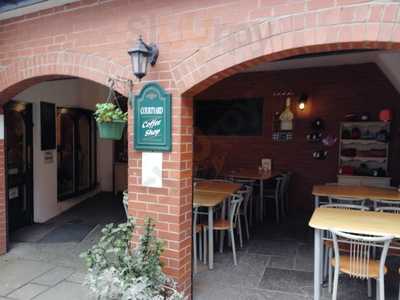 Cafe In The Courtyard