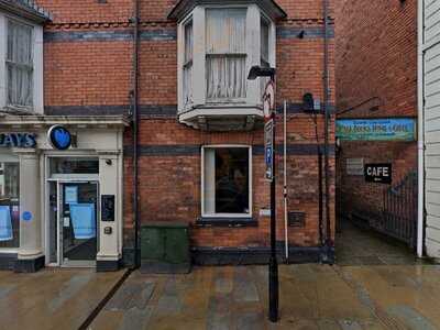 Cafe In The Courtyard