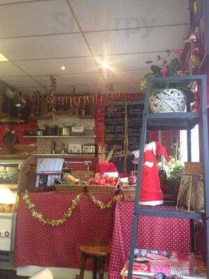 Chikititas Cafe & Brasserie