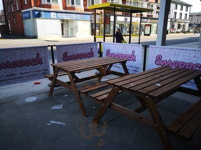 Smoooch - Milkshake & Dessert Bar