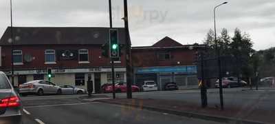 Q8 Sports Bar & Grill