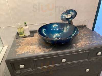 The White Horse Inn Restaurant