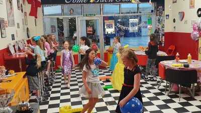 Miss Mollys Milkshakes