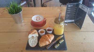 Blend Coffees & Teas Inside Clinton James Hairdressers