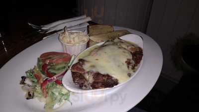 The Ship And Castle Hotel Restaurant
