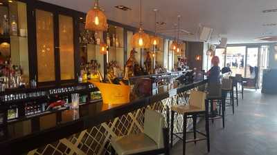 Qube Bar & Brasserie