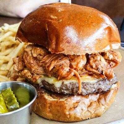 The Jug Sports And Grill