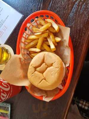 Lighthouse Pub & Diner