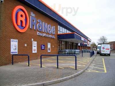 Dee Dee's, The Range