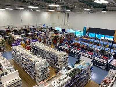 Dee Dee's, The Range