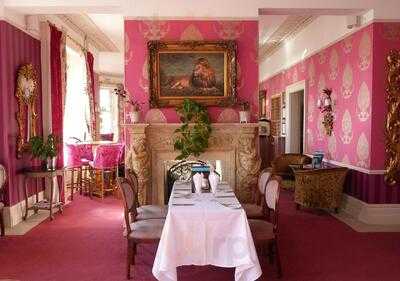 Garden Restaurant At The Cottonwood Boutique Hotel