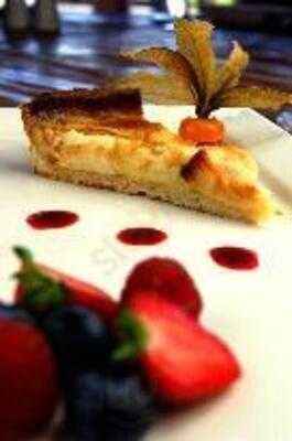 Garden Restaurant At The Cottonwood Boutique Hotel