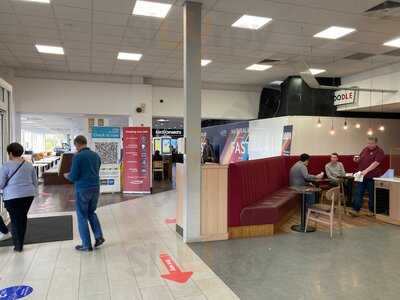 Costa Express M1 Watford Services