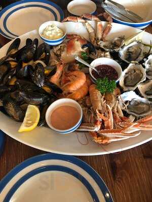 Seafoods Traditional Fish & Chips