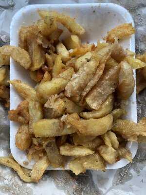 Seafoods Traditional Fish & Chips