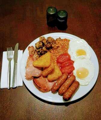 Hogan's Bar And Grill