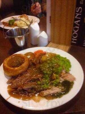 Hogan's Bar And Grill