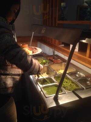 Hogan's Bar And Grill