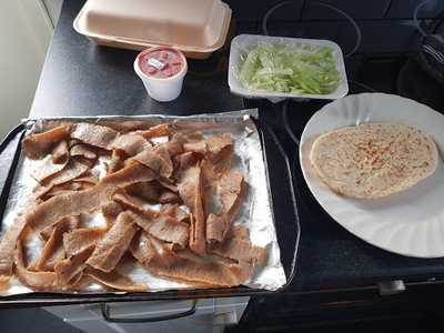 California Fried Chicken And Pizza