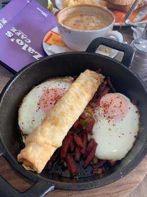 Zalos Cafe Latchford