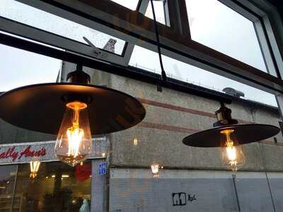 5 Blends Coffee House