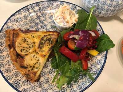 Hanging Gardens Garden Centre & The Potting Shed Tearoom