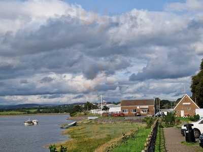 Loughor Boating Club Restaurant