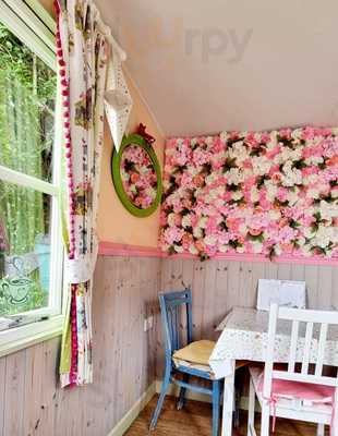 The Eleanor Cafe And Tearoom