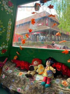 Moonraker Floating Tearoom