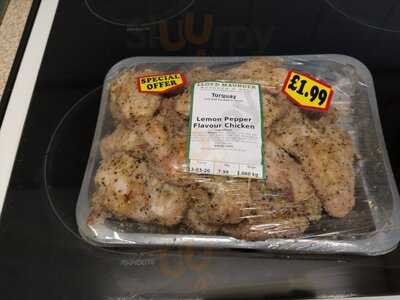 Lloyd Maunder Carvery