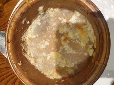 Lounge & Teddies Grill Bar