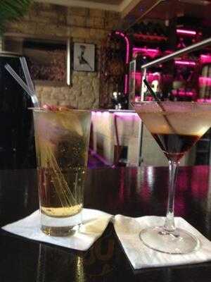 Ivy Cocktail Bar & Restaurant