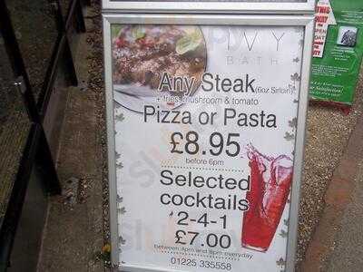 Ivy Cocktail Bar & Restaurant